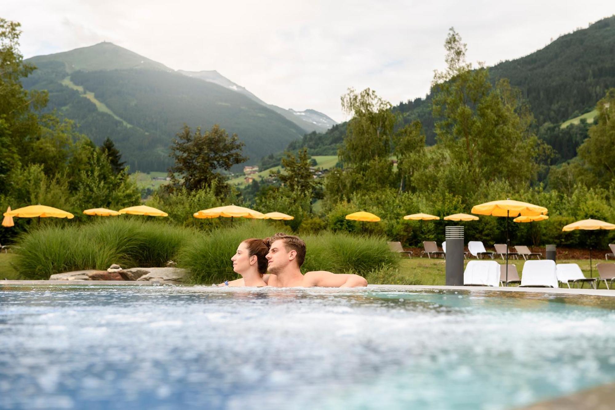 Aktiv- & Gesundheitsresort Das Gxund - Thermeneintritt Inklusive Bad Hofgastein Zewnętrze zdjęcie